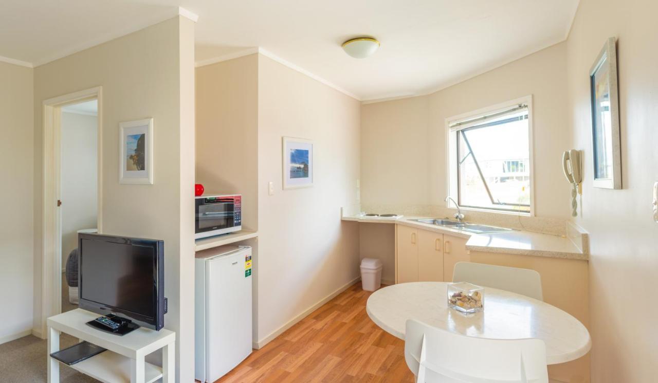 Snells Beach Motel Kültér fotó