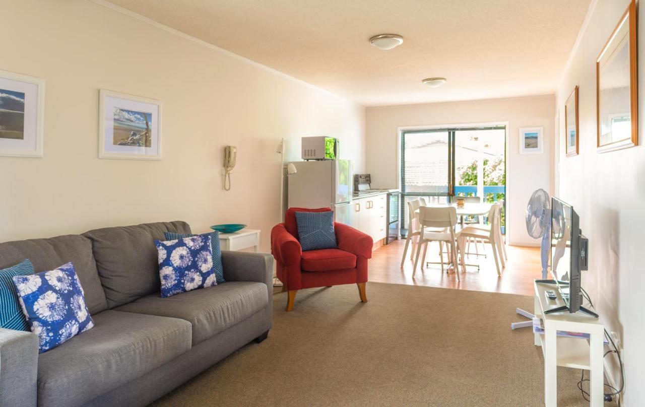 Snells Beach Motel Kültér fotó